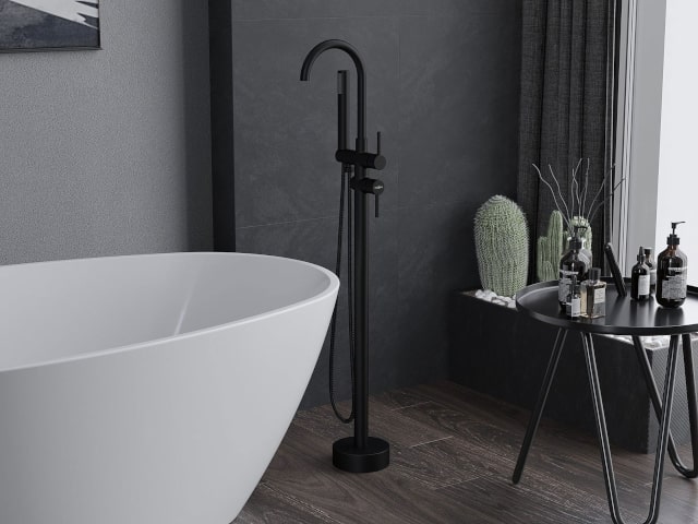 Freestanding Faucet with Bathtub