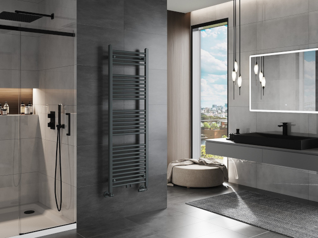 Stone-like tiles in the bathroom