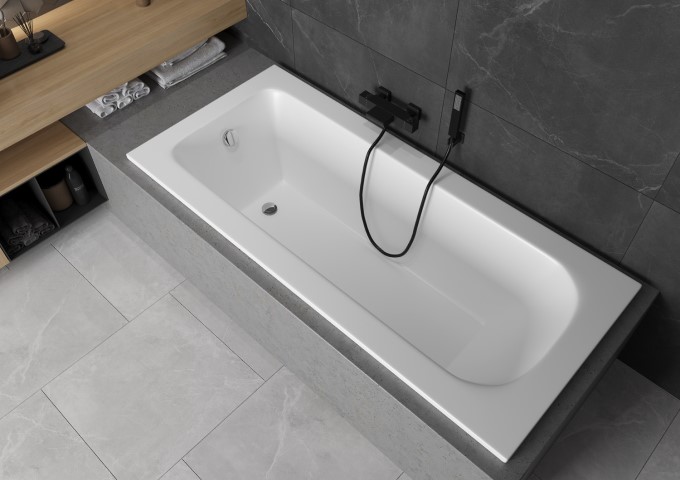 Built-in acrylic bathtub in the bathroom
