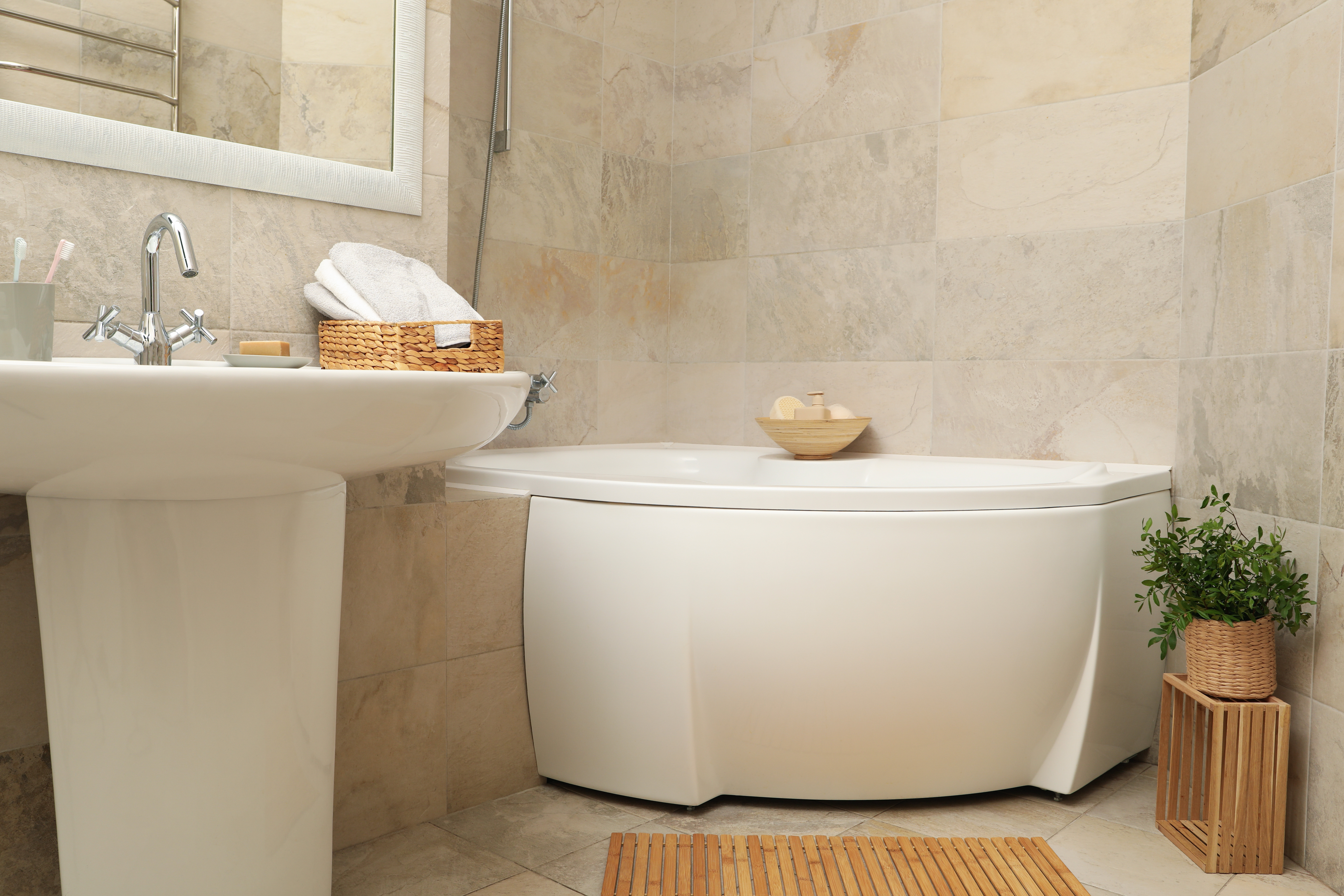 Why is it worth encasing a bathtub?