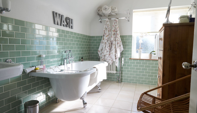 What to consider before choosing bathroom furniture?