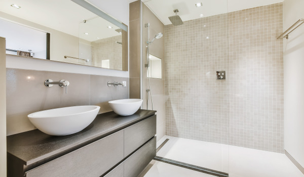 Wall-mounted or concealed faucet?