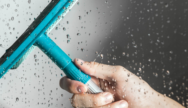 How to Clean a Shower Cabin in an Eco-Friendly Way?