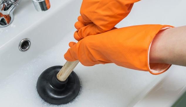 Clogged sink - how to deal with it?