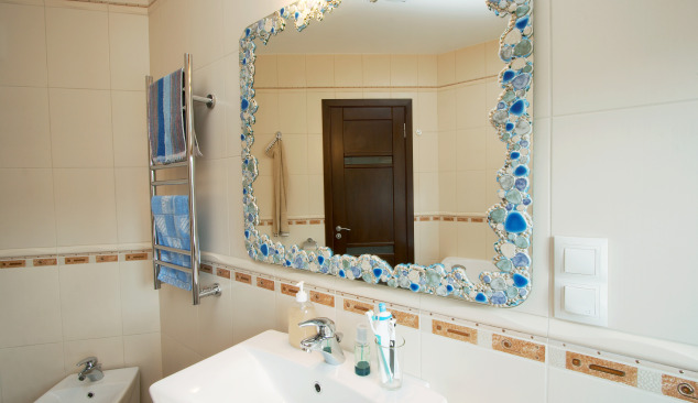 Turquoise Accessories in Your Bathroom