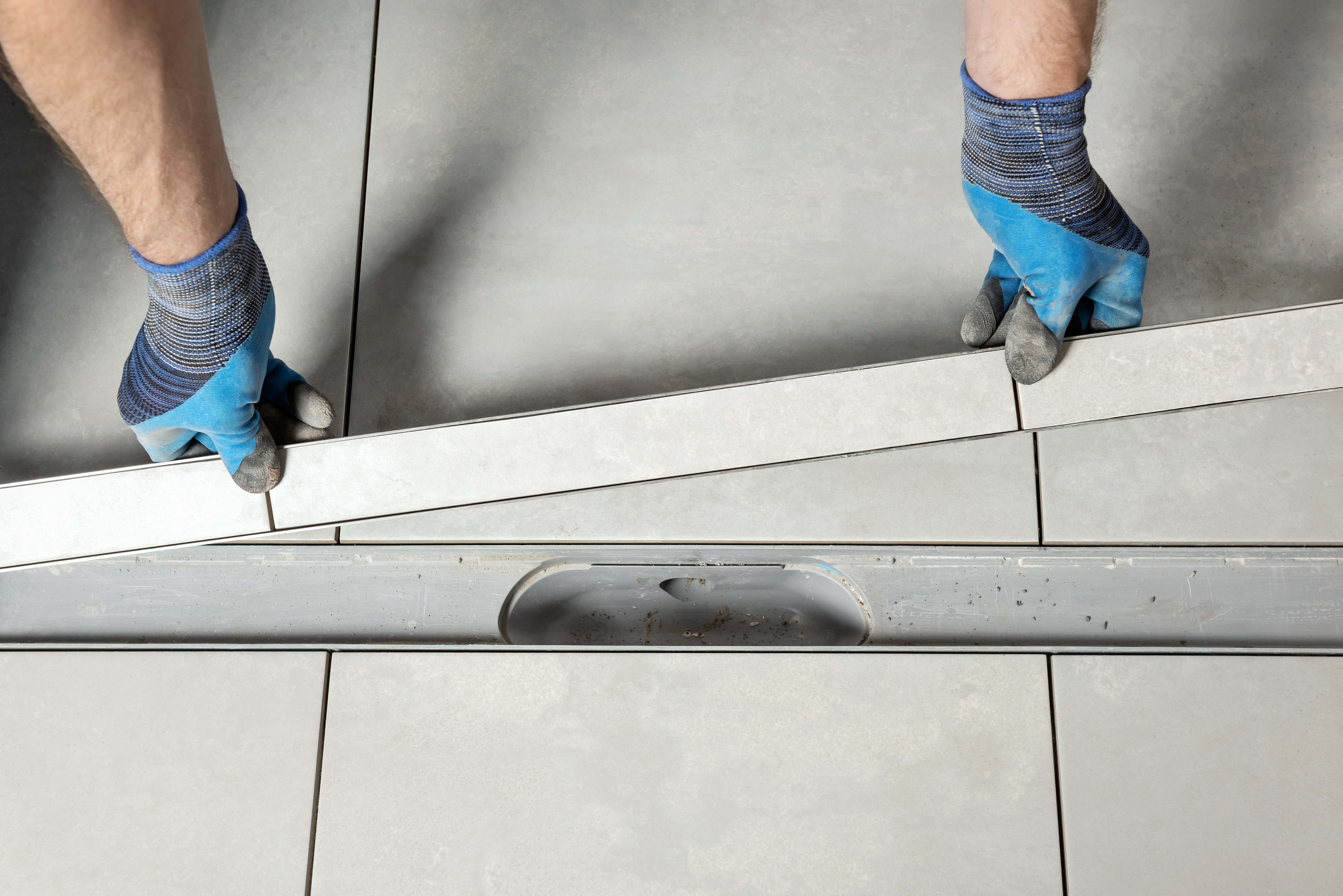 How to Install Tiles in a Linear Drain?