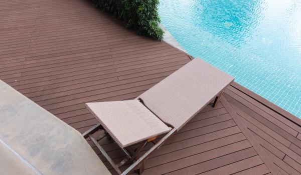 How to Clean Composite Decks? Complete Guide to Maintenance and Cleaning