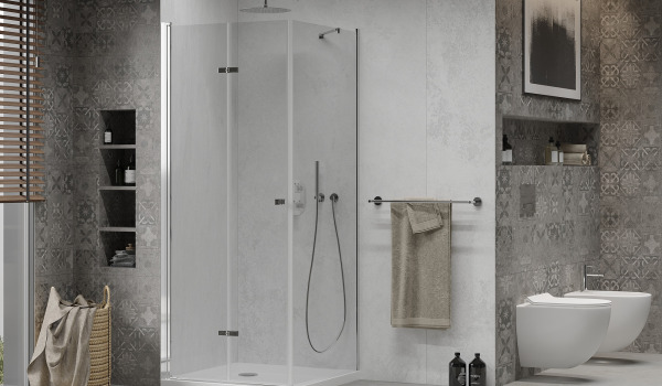Oriental Bathroom with Shower Cabin