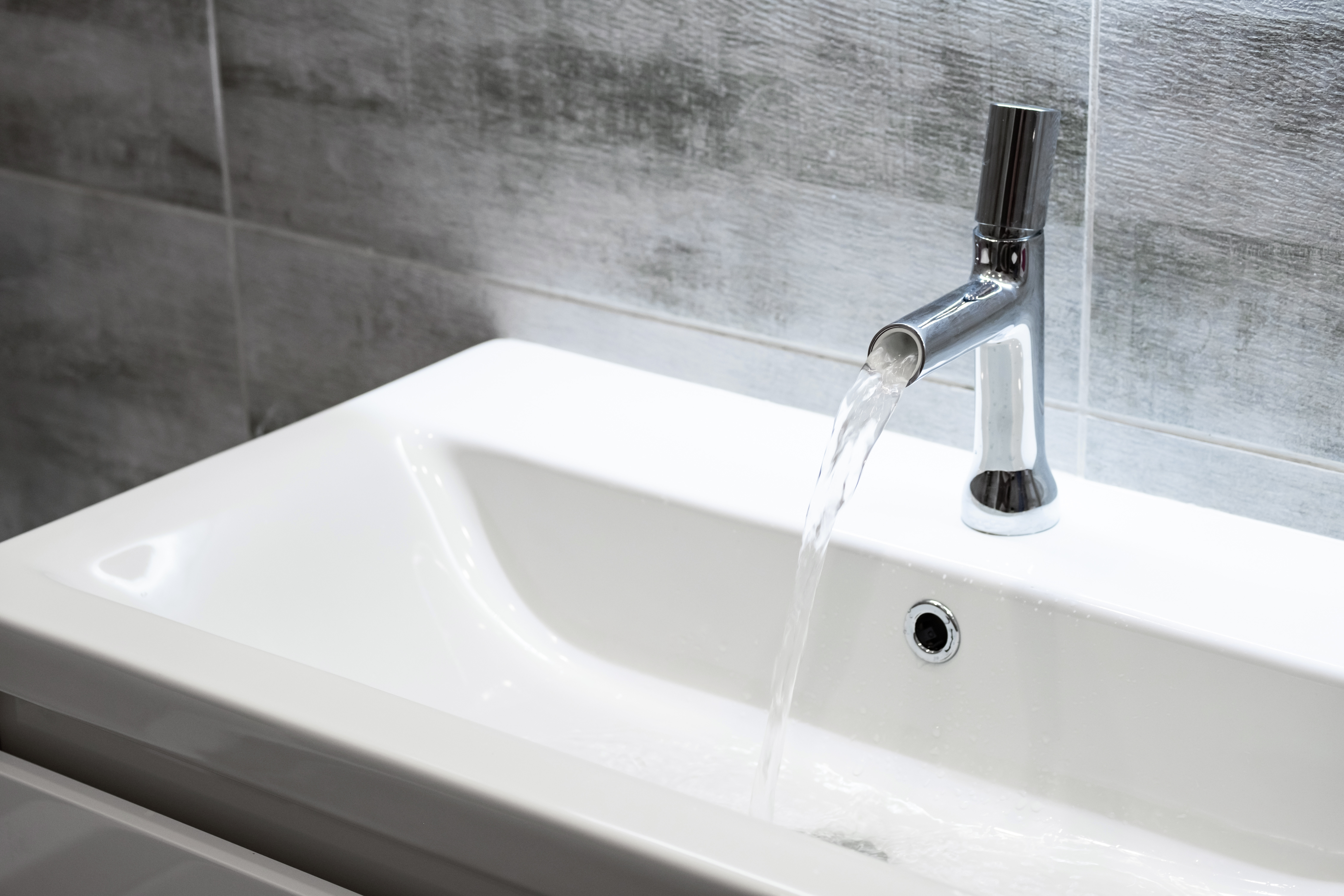 How to Clean Bathroom Faucets?