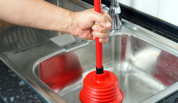 How to Unclog and Clear a Kitchen Sink? Home Remedies