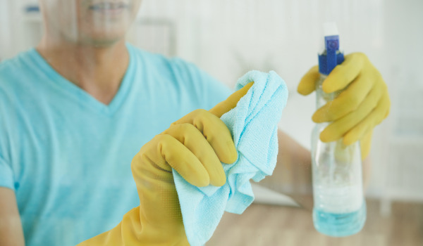 How to Remove Limescale from the Shower Cabin?