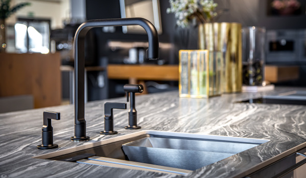 Black Faucet in the Kitchen. Is it a Good Idea?