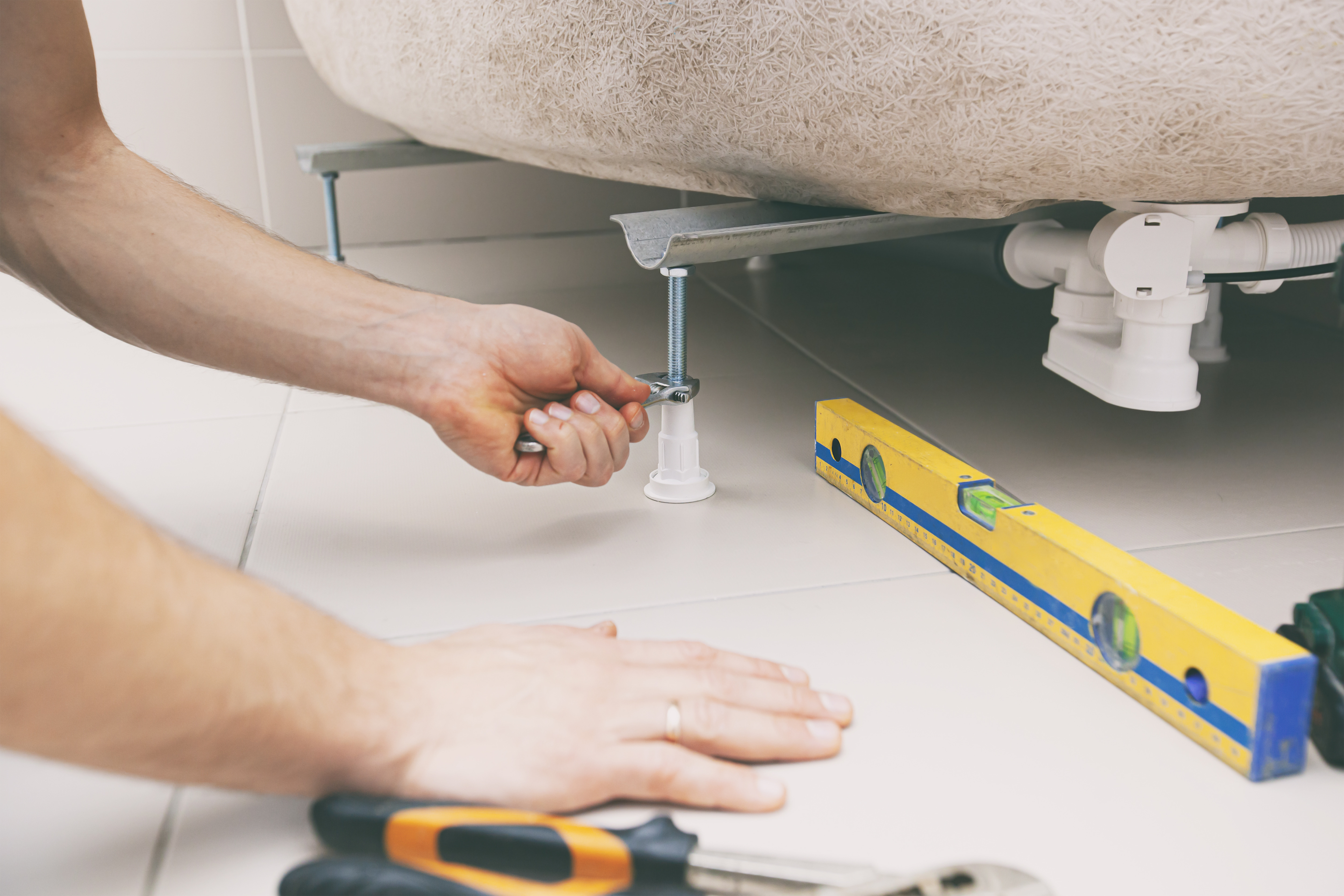 How to Install a Rectangular Shower Tray?