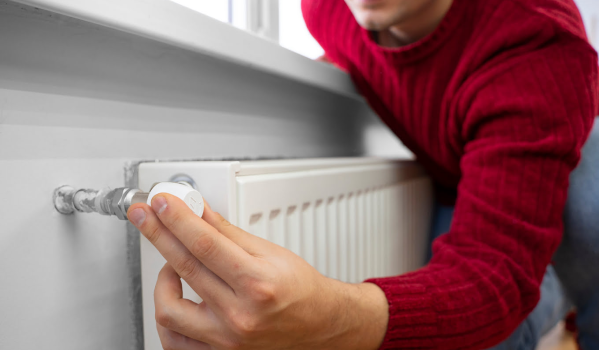 How to bleed a bathroom radiator? Expert tips