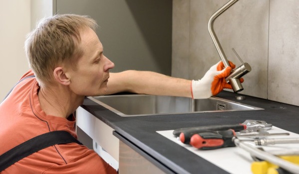 How to Unblock a Kitchen Sink? Home Methods to Clear It