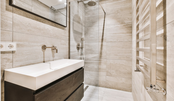 Wall-Mounted Shower System - Functionality and Modern Design
