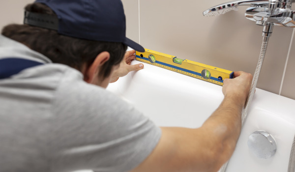 How to Choose the Height of a Rectangular Bathtub?